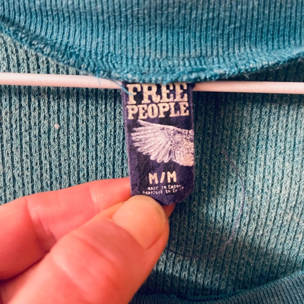 Free People stud cuff thermal - Picture 4 of 4